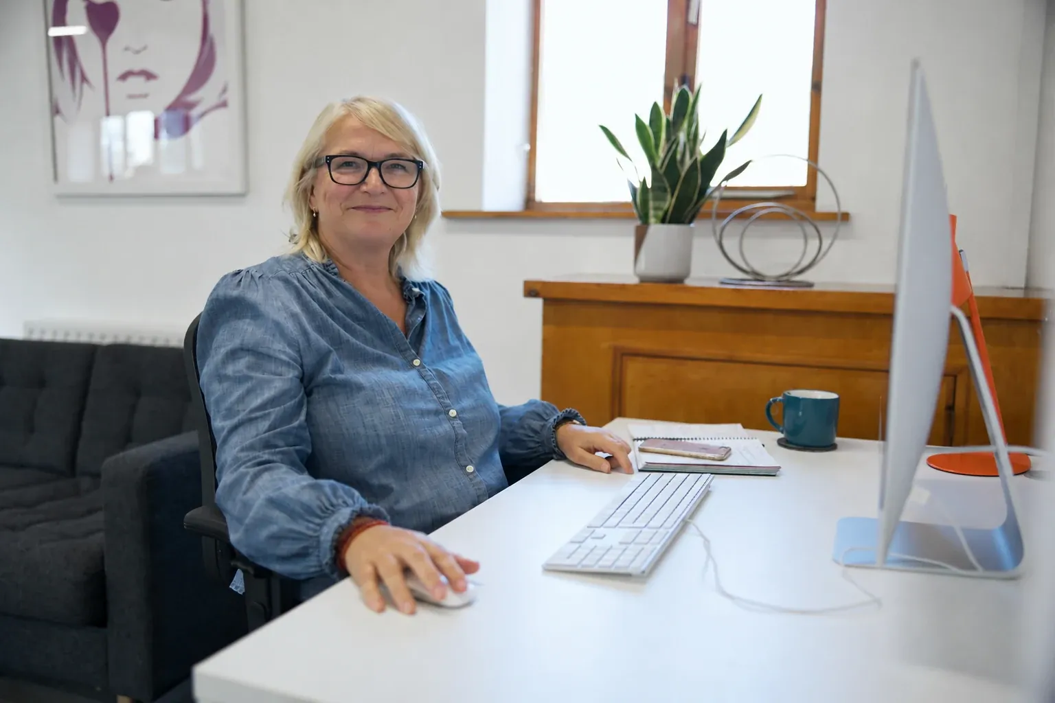 Gabrielle Crimes, Project Manager